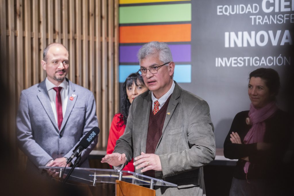 El académico de la UTFSM y miembro permanente del CCTVal, Dr. Claudio Dib, representa a Chile en el comité directivo de SWGO.